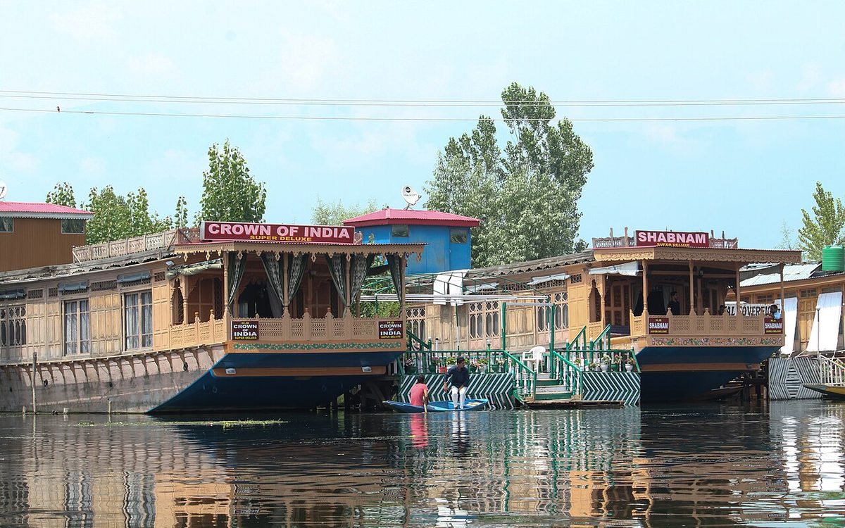Top 12 Places to Visit in Kashmir